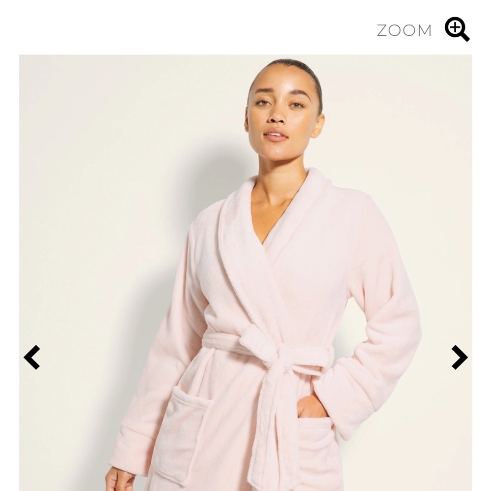 Soma Plush Short Robe